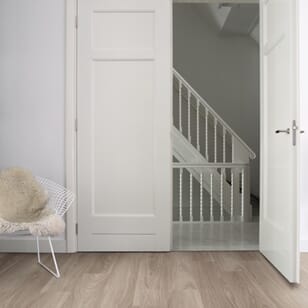 Oliver klikkvinyl-Roble Gris Suave